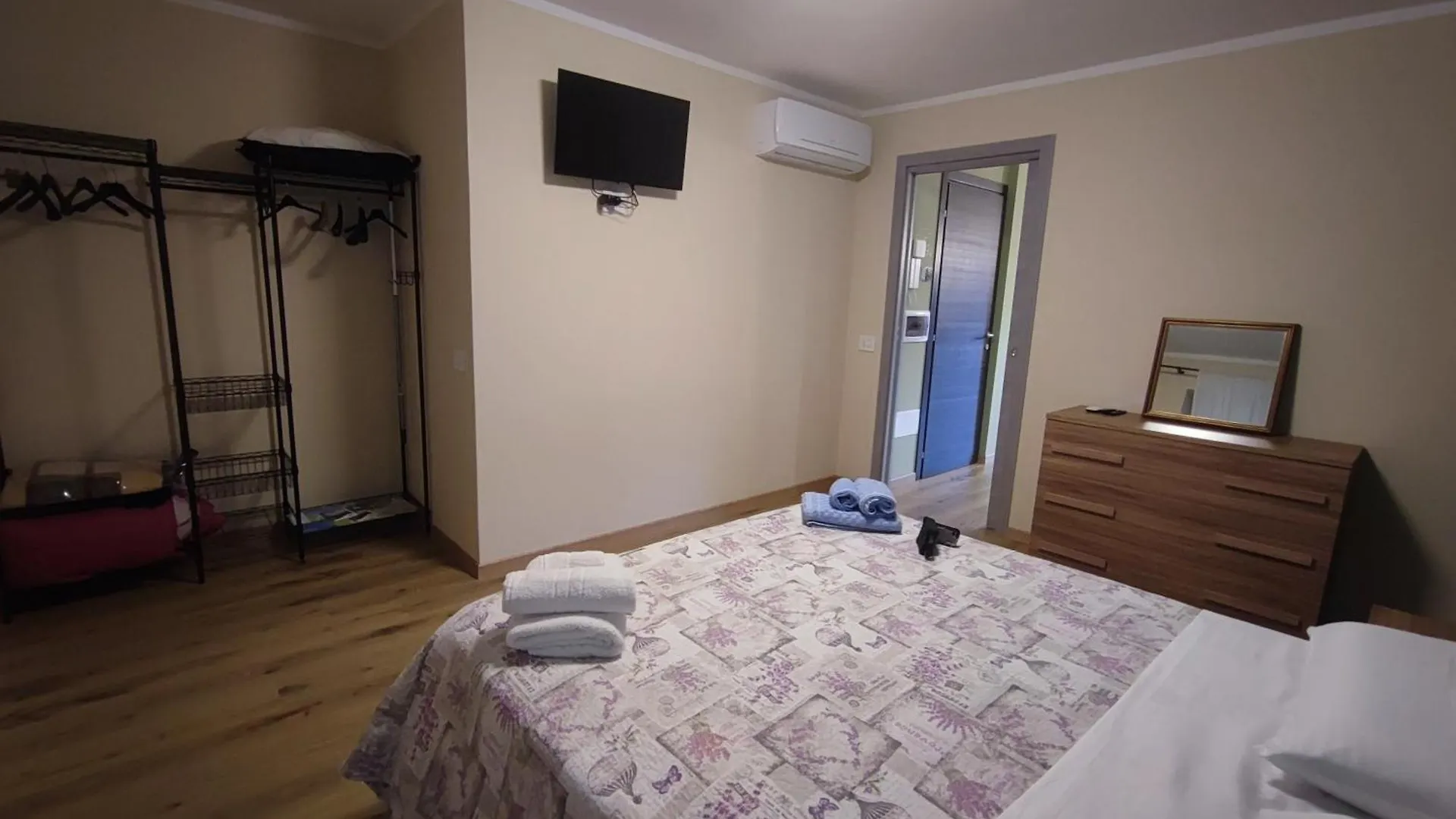 Casa Marconi 1 Piano Lägenhet Pisogne